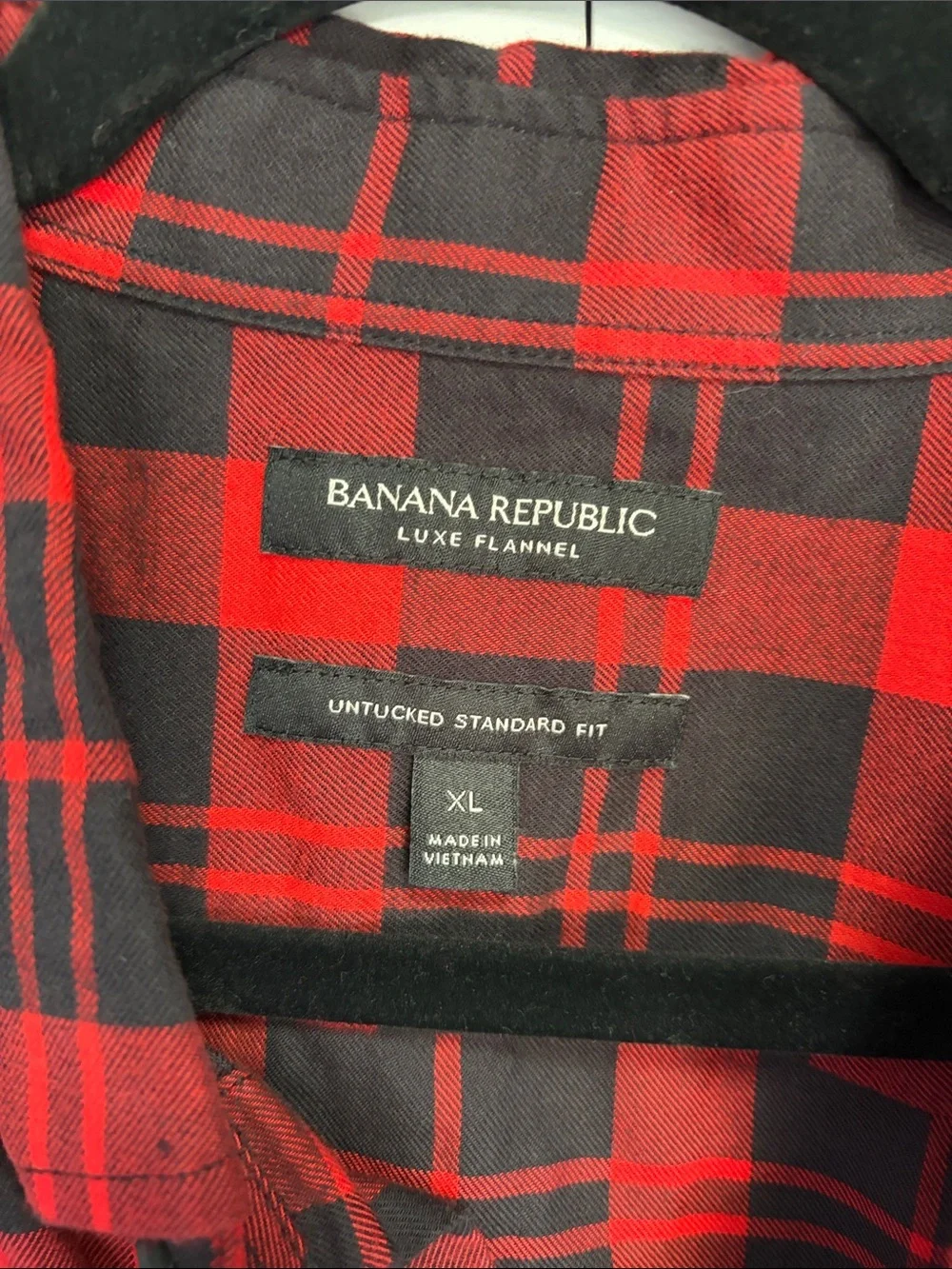 Banana Republic Men’s Red and Black Plaid Button-Down Shirt